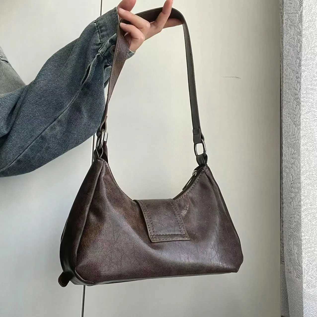 Vintage Maillard Style Womens Shoulder Bags Y2K Hot s Underarm Bag Cool Pu Leather Ladies Handbags Female Tote Purse Z250813