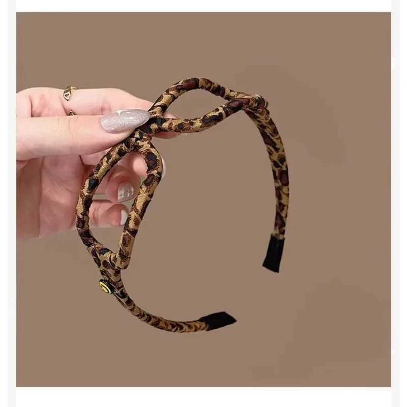 2025 New Fashionable Versatile Bangs Band with Leopard Print Wrapped Clothes Band Korean Version of High-End Feel X250812