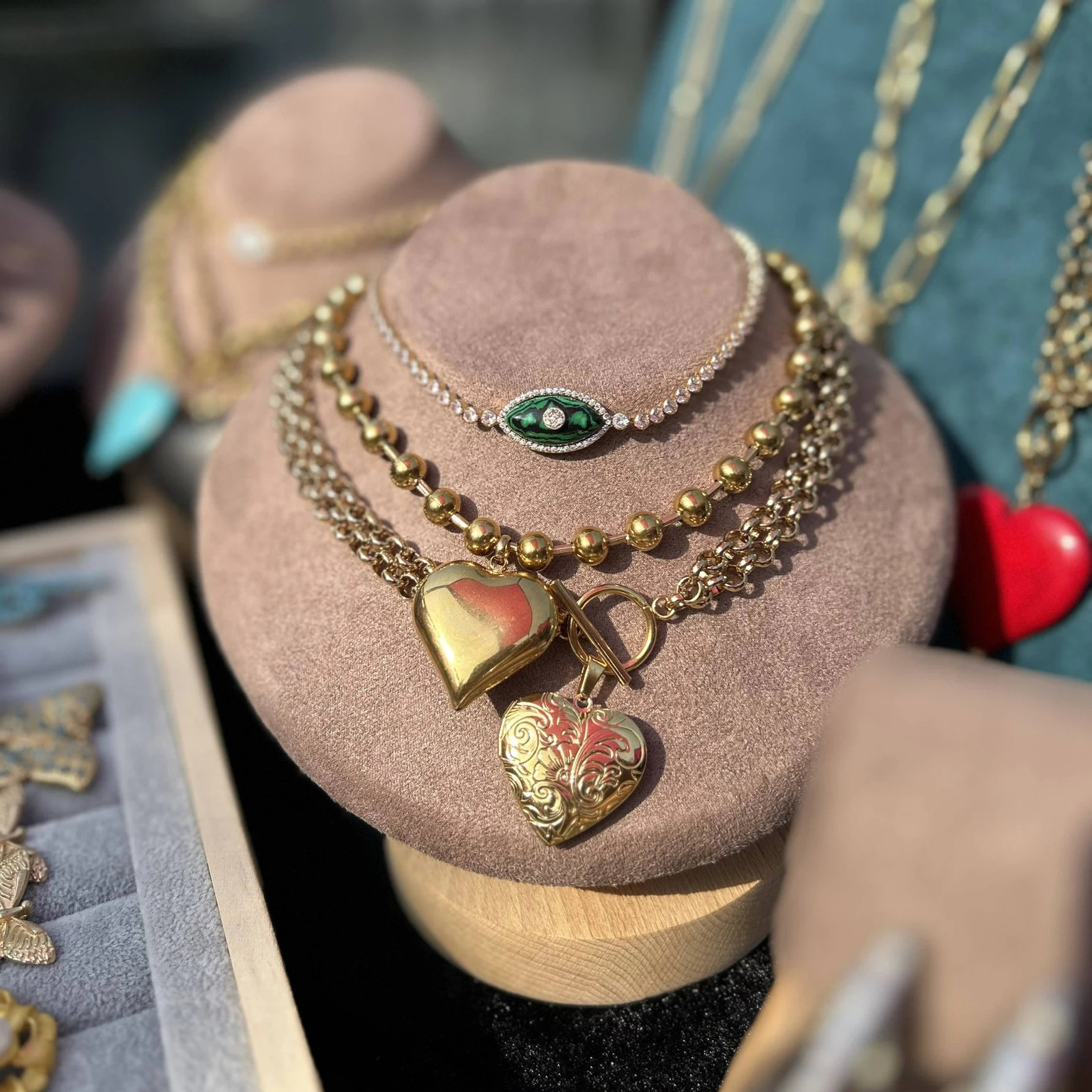 Gothic Gold Heart Pendant Necklace for Women Stainless Steel Beaded Choker Steampunk Jewelry 250807