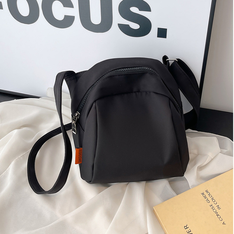2025 bag Autumn new shoulder bag casual nylon women s bag new shell lightweight large capacity women s crossbody women s bag autumn new designer bag