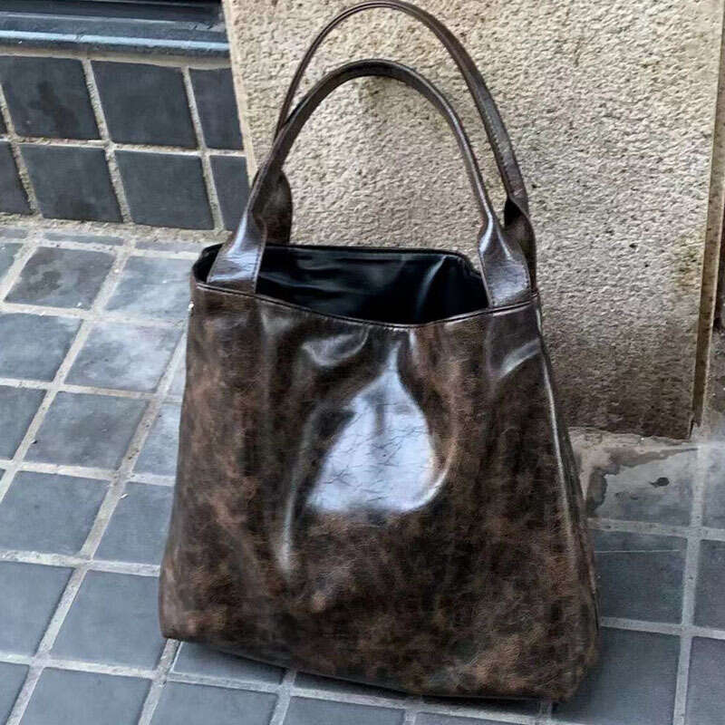 Spring And Summer New Capacity Tote Women's Shoulder Handbag Large Bag PU Leather B5