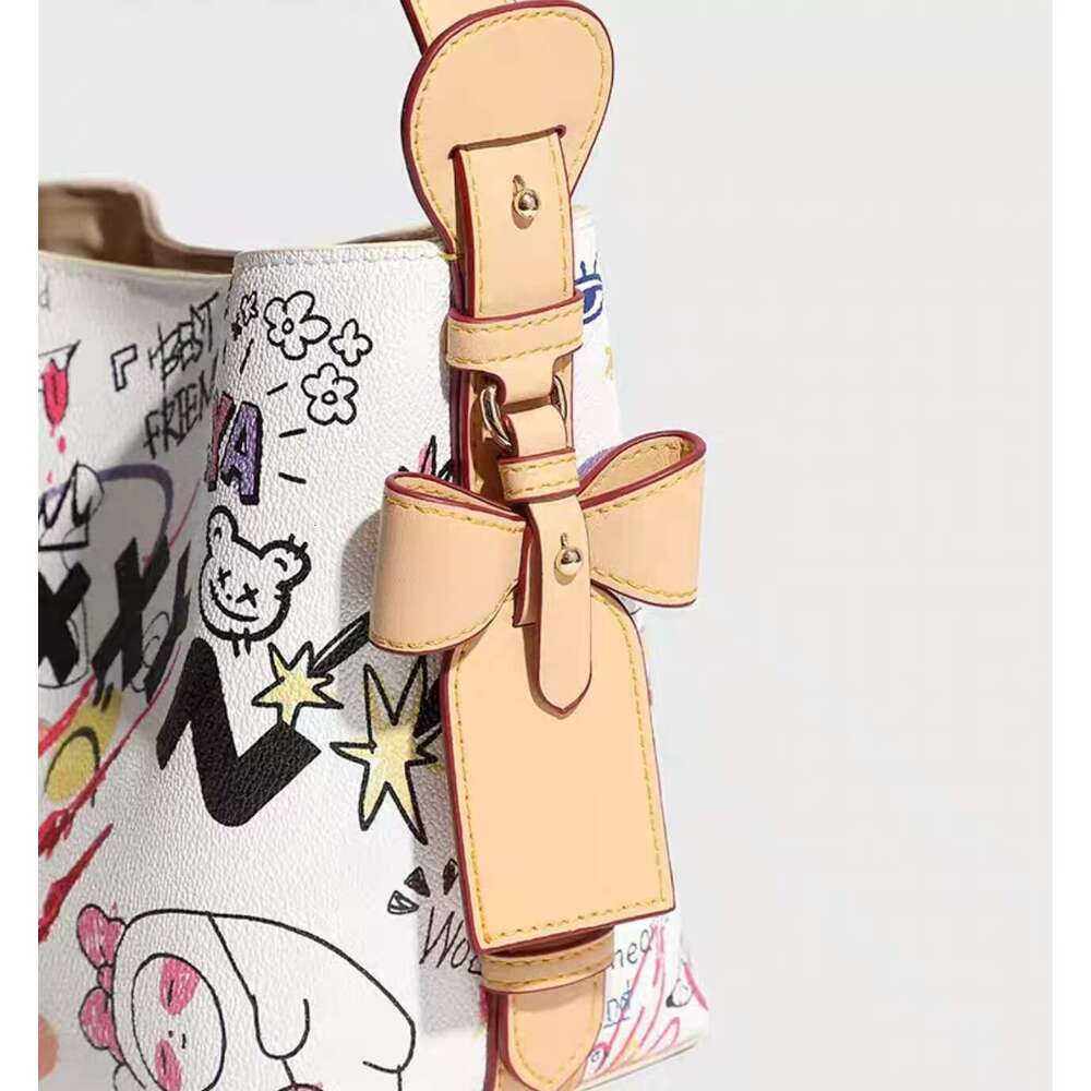 Hot Selling Designer 2Pcs Set Emed Flower Women Crossbody Handbag Shoulder Bags Fashion Composite Ladys Clutch Tote Bag Shopping Female Coin Purse Wal