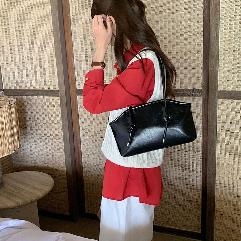 Women's Commuter Large Capacity Handbag 2025 Designer's New Fashionable Underarm Bag