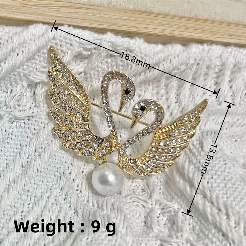 Luxury Feminine Jewelry: Opulent Embellished Feathered Pendant Charm