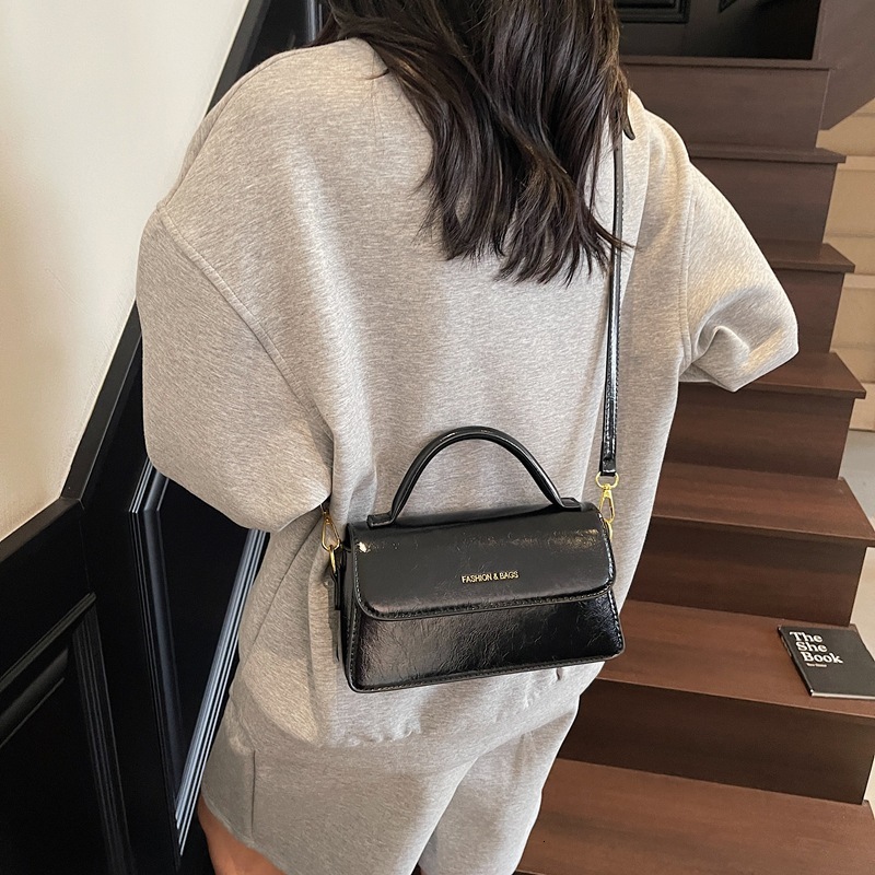 2025 new fashion designer single shoulder crossbody bag women's handbag small square bag