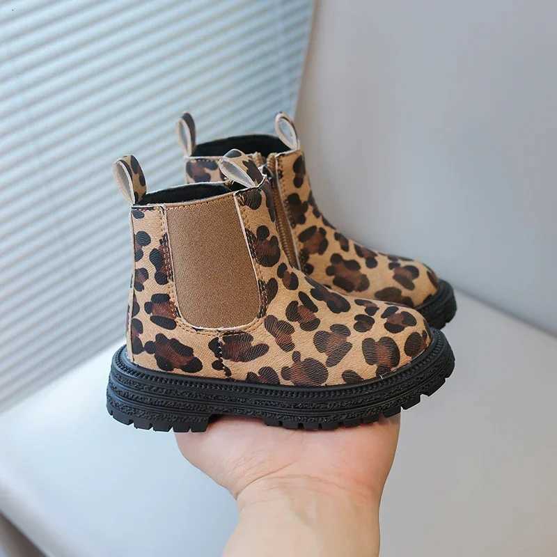 Boys Boots Leopard Prints Classic Little Kids Ankle Boots Side Zipper Fashion Classic Unisex Girls Rubber Boots Breathable Warm XJ250812