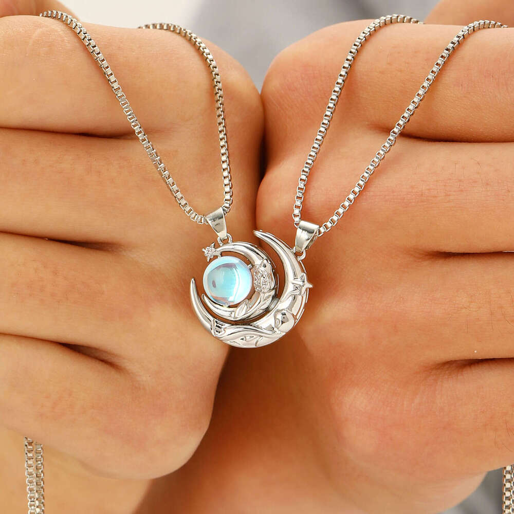 Ins New and Couple Necklace Magnetic Sun Moon Collarbone Chain Unisex Valentine's Day Gift