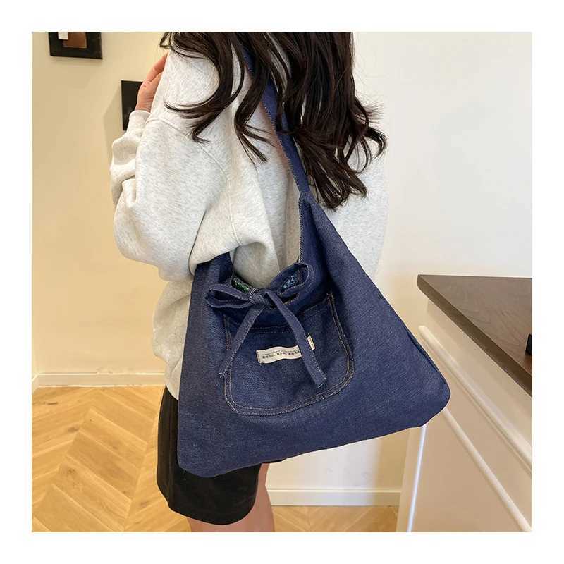 2025 Trendy Korean Tote Bag for Women in Laid-back Style Floral Print Bag College Style Large Capacity Single-shoulder Bag Z250812