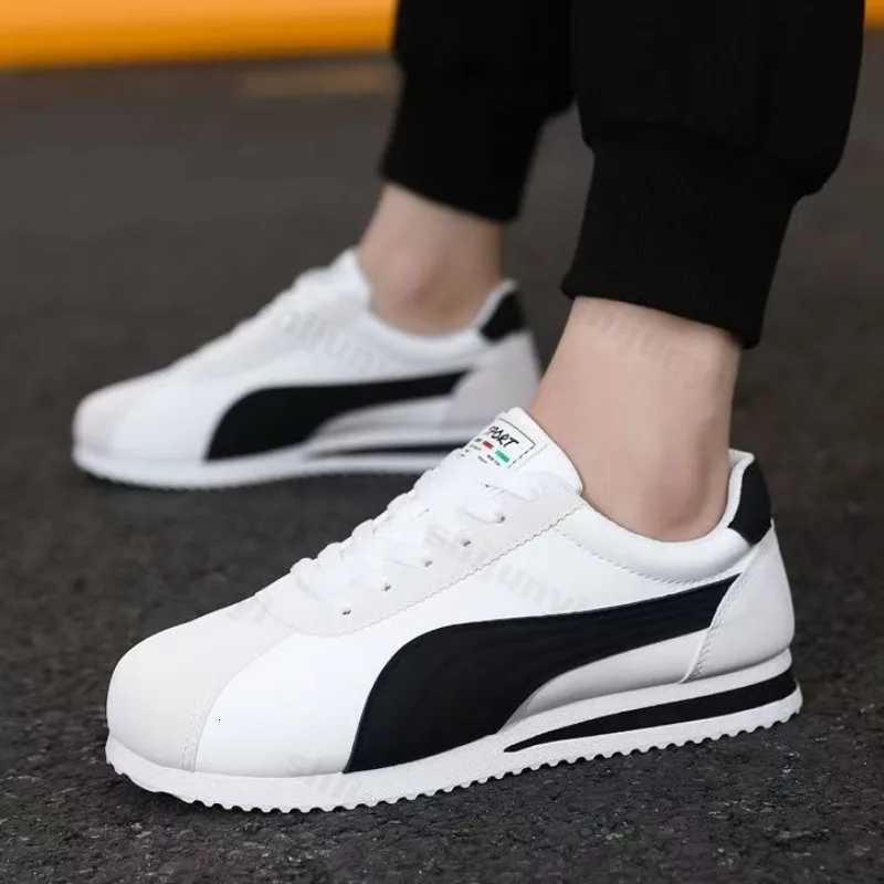 2025 Summer Mens Casual Shoes Sneakers Anti-slip Outdoor Sports Leisure Shoes Soft Sole Running Fashion Walking Shoes Z250812