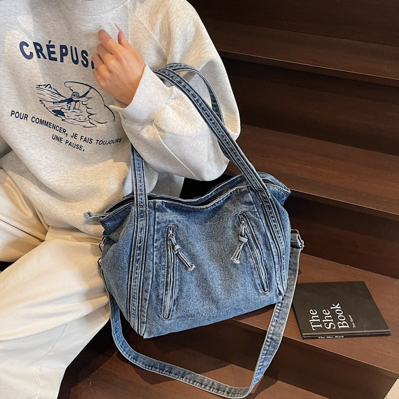 Denim for Women New Fashion Versatile Commuting Large Capacity Handheld Shoulder Tote Bag