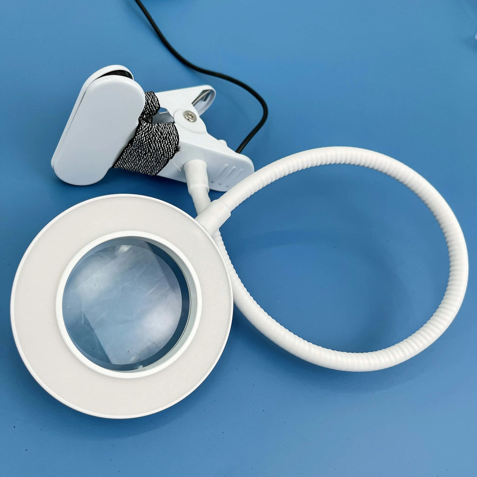 10X Clip Magnifying Glass with Lamp Pattern Embroidery Manicure Eyelash Special Beauty Salon Black and White Silver 250804