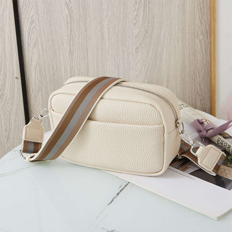 Hot-Selling Women's Spring/Summer New Small Square With Wide Strap Single Shoulder Crossbody Bag B5