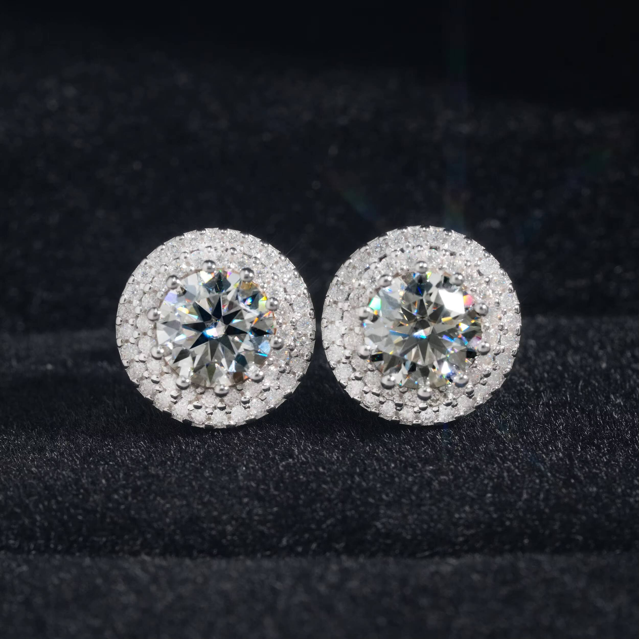 Hot Selling Halo Design 6.5MM Center Stone Iced Out 925 Sterling Silver Moissanite Stud Hip Hop Earrings