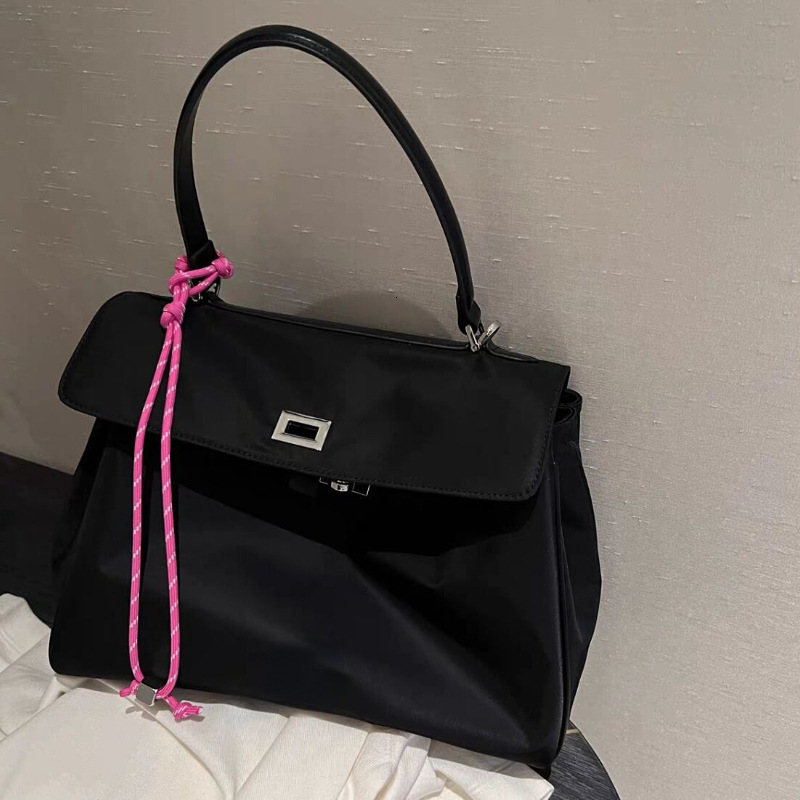 New Black Crossbody for Women Students Casual Nylon Handbag Shoulder Large Capacity Square Laptop File Bag