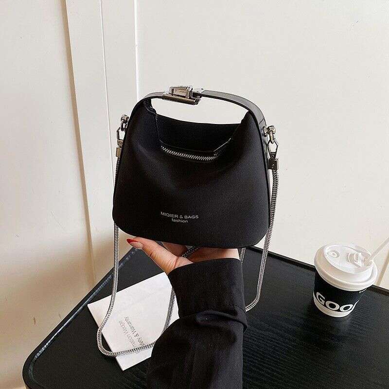 Niche Design Handbag 2025 New Korean Version Ins Style Pillow Fashion Commuter Women's Shoulder Bag