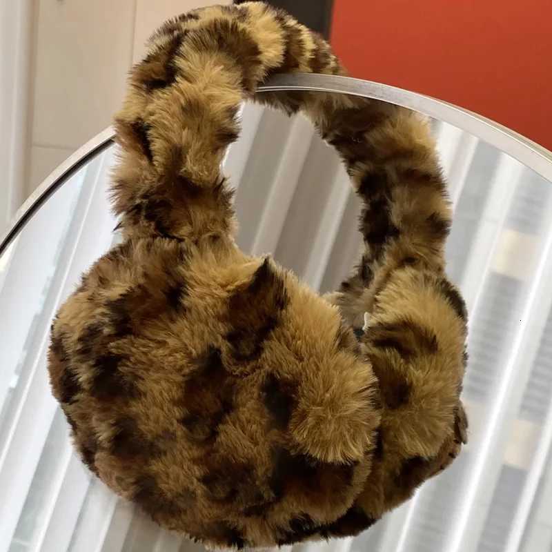2K American Leopard Print Earmuff Outdoor Cold Protection Ear-Muffs Cover for Winter Soft Plush Ear Warmers Winter Accessories XJ250812