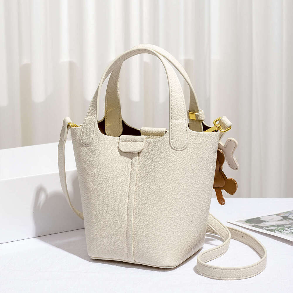 Hot Selling Lychee Pattern Korean Style New Basket Versatile Bucket Women's Large Capacity Handheld Tote Mom Bag Designer Bags