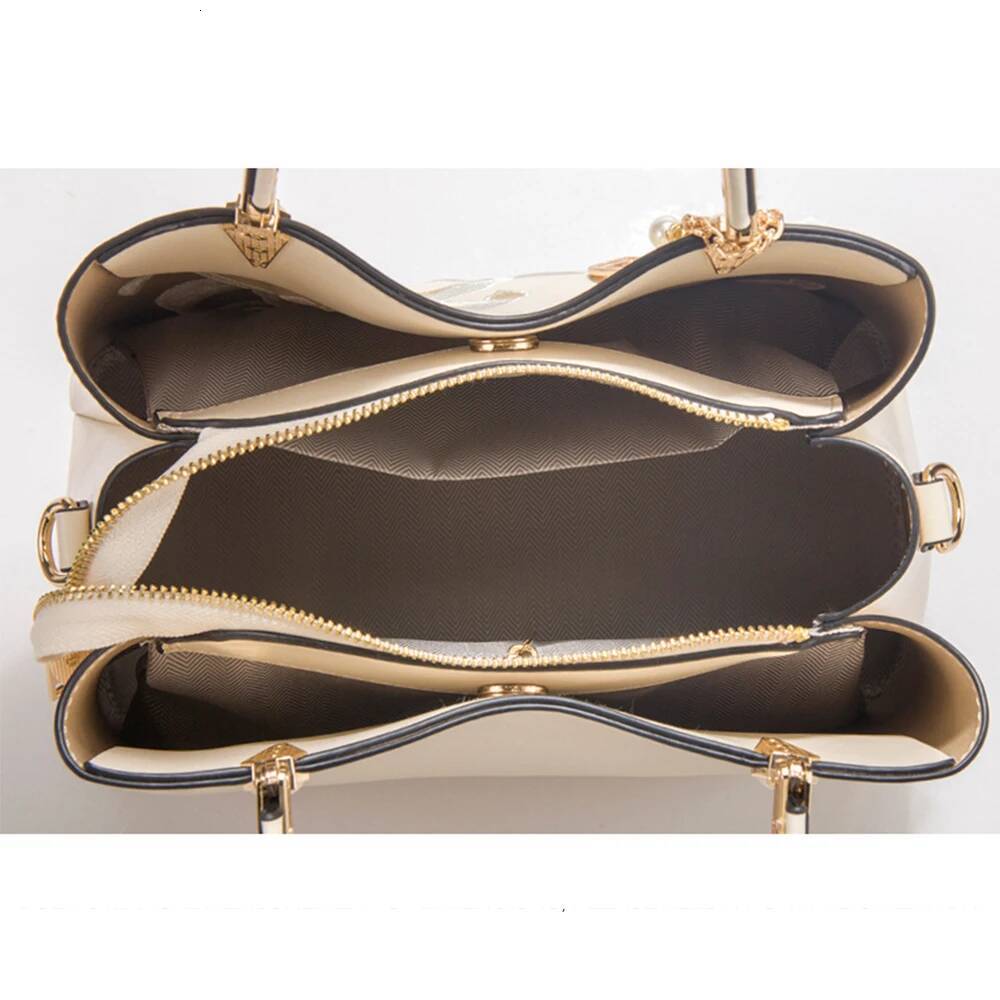 2025 New Embroidered Chinese style Large Capacity Handheld Women's Bag High Quality Ladies' Shoulder crossbody bag Elegant Tote