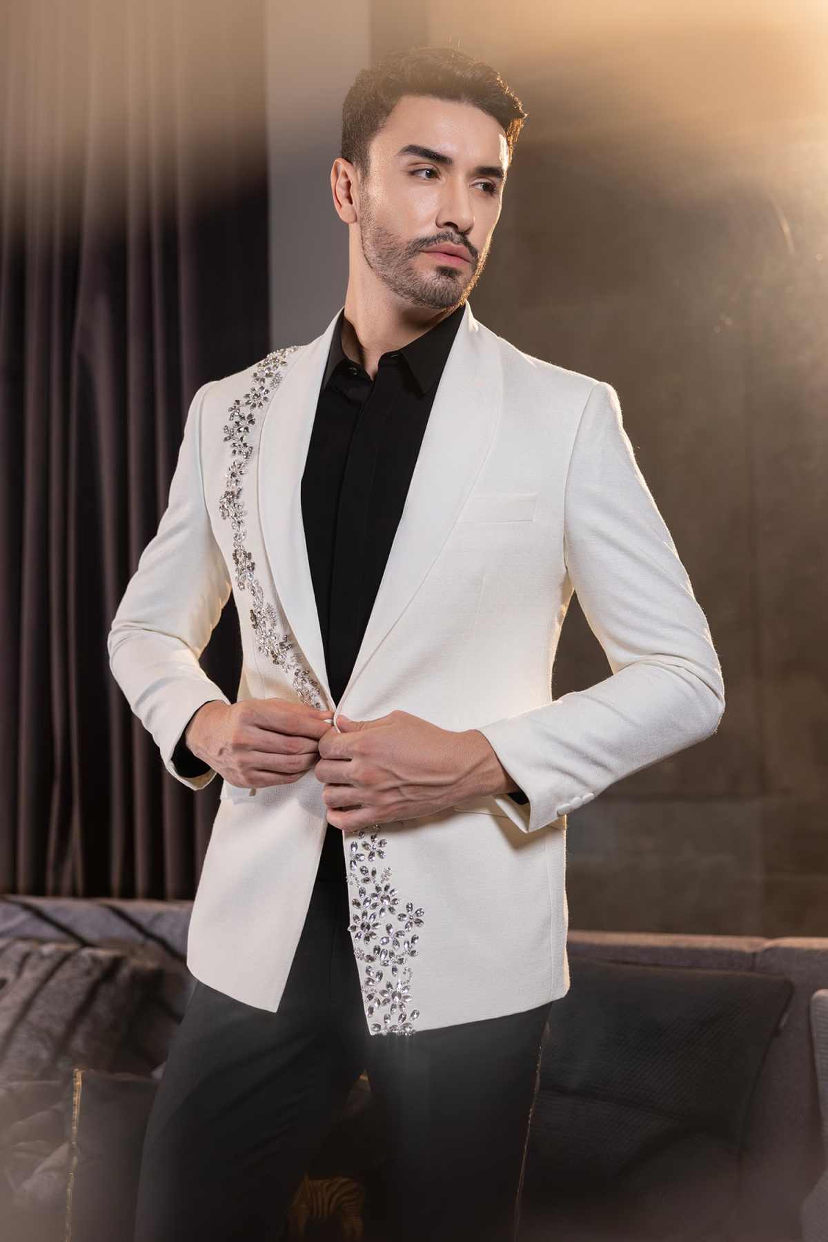 Luxury Crystal Men Suit Shawl Lapel 1 Piece Jacket Wedding Groom Tuxedos Party Business Customized