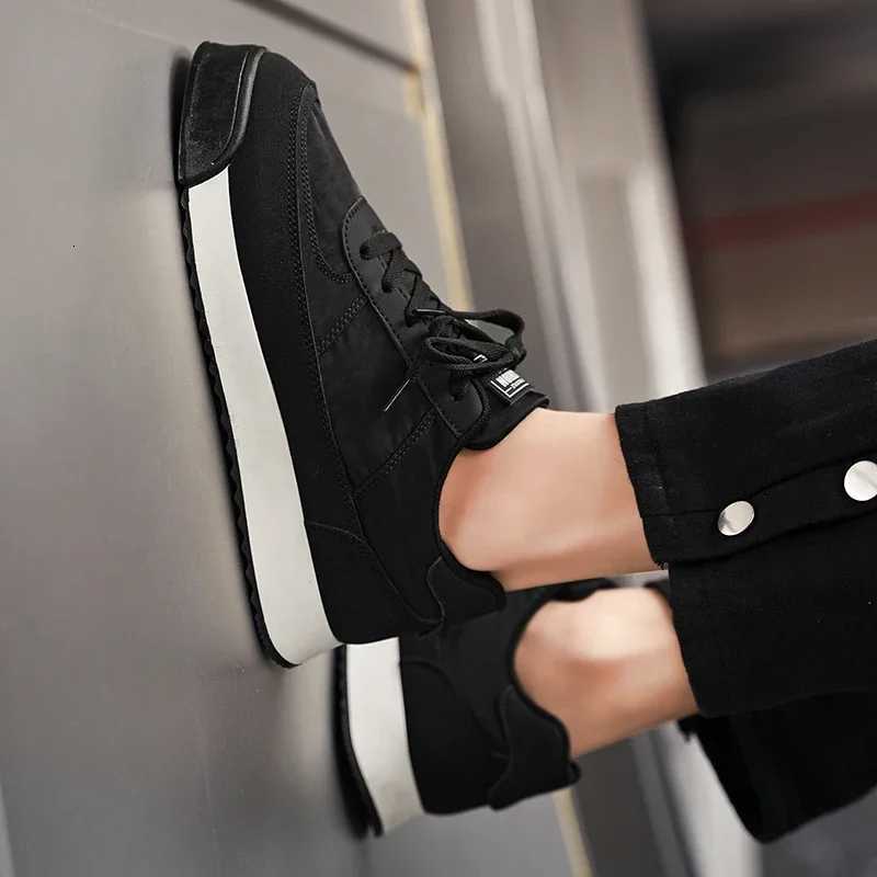 2023 Casual Sneaker Loafers Platform Sports Shoes Male Sneakers Shoes for Men Spring and Autumn Wear-resistant Sports and Leisure Z250812