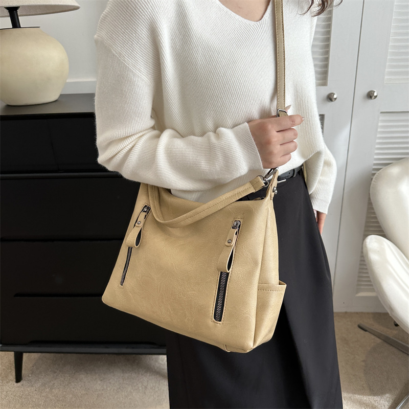Textured Large Capacity Multi Zipper New Autumn Casual Simple Single Shoulder Commuter Tote Crossbody Women s Bag ddmymarket