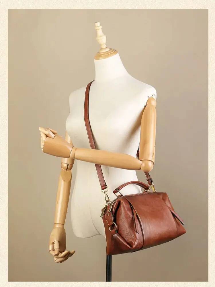 2025 Vintage cowhide leather tote bags lady square top handle high quality designer messenger shoulder crossbody bag ddmymarket