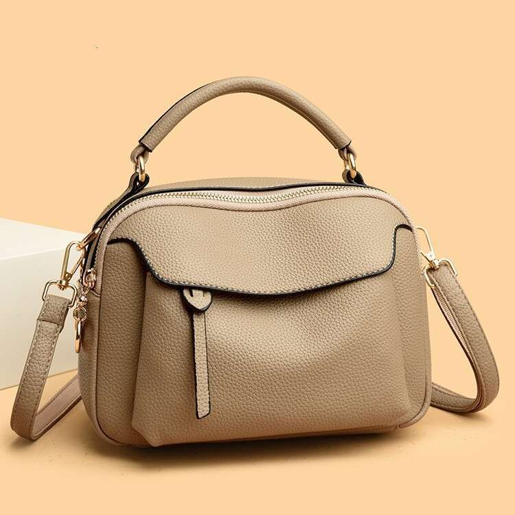 2025 Summer New Trend Genuine Women's Simple Versatile Handbag Top Layer Cowhide Single Shoulder Crossbody Bag Soft Leather