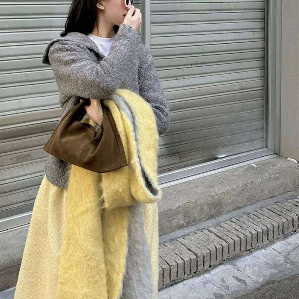 Miyagawa Handle Bag for Women Autumn Winter New Niche Faux Suede Retro Single Shoulder HandbagFashion designer's style