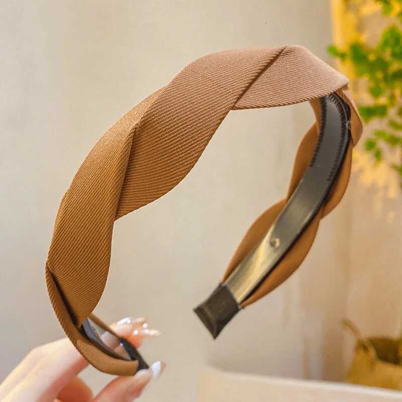 Elegant Twist Band High-End Sense of Hair Volume Simple Retro Band Fem Band Hair Accessories Dress X250812