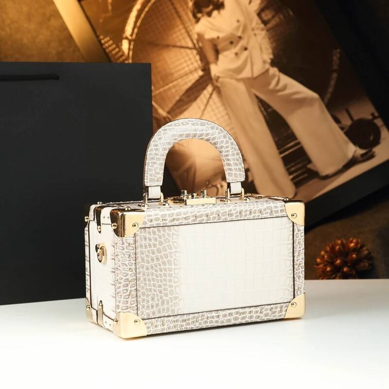 Fashion Trend 2025 New Women Handbags Crocodile Pattern Leather Small Hard Box Bag Shoulder Crossbody Bags