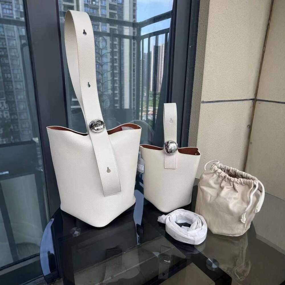 Correct Version Luo's New Pebble Bucket Leather Shoulder Crossbody Handbag
