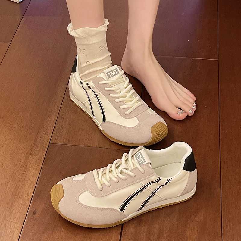 2025 Spring New Breathable Womens Casual Shoes Lace up Sports Shoes FAshion Flat Shoes Z250812
