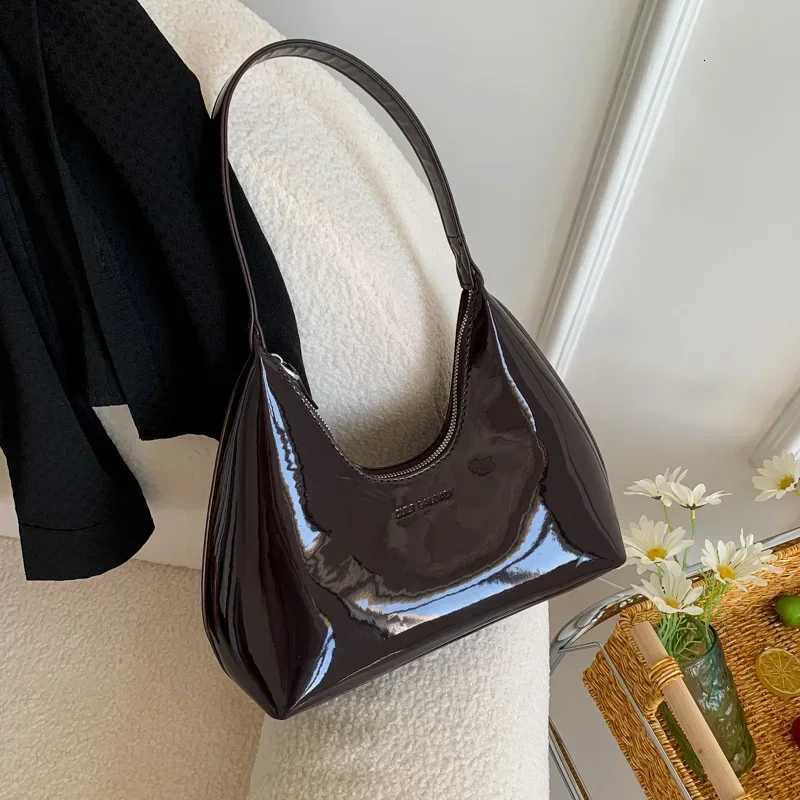 Glossy Black Patent Leather Hobo Bag with Adjustable Strap Minimalist Design - Sleek Womens Shoulder Bag for Office Commute Z250812