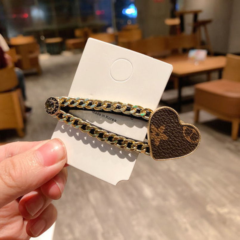 Classic Mickey Heart Leather Print Metal Chain Elegant Side BB Clip Hair Accessory