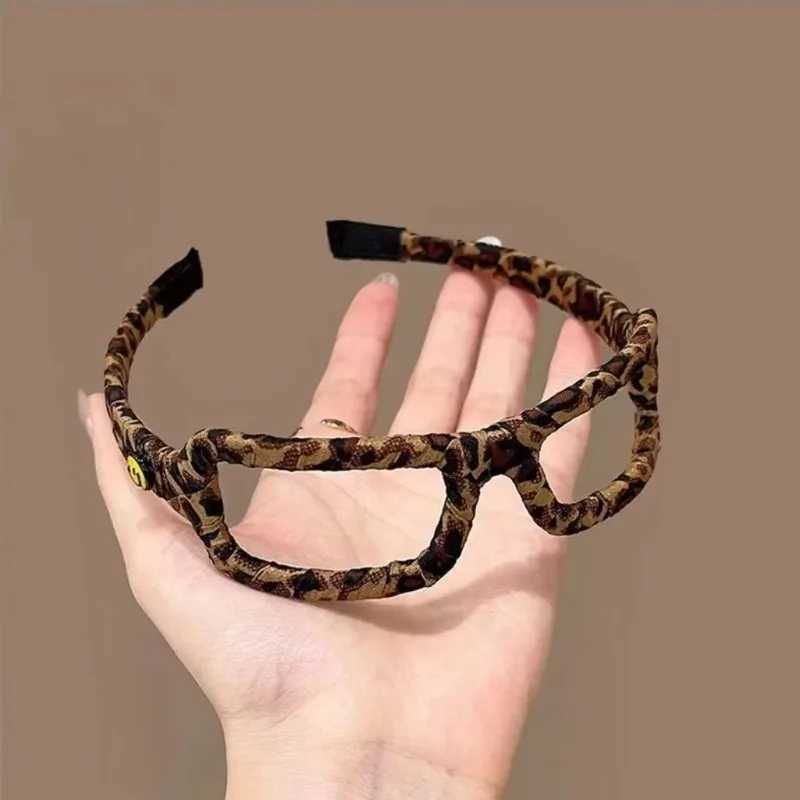 2025 New Fashionable Versatile Bangs Band with Leopard Print Wrapped Clothes Band Korean Version of High-End Feel X250812