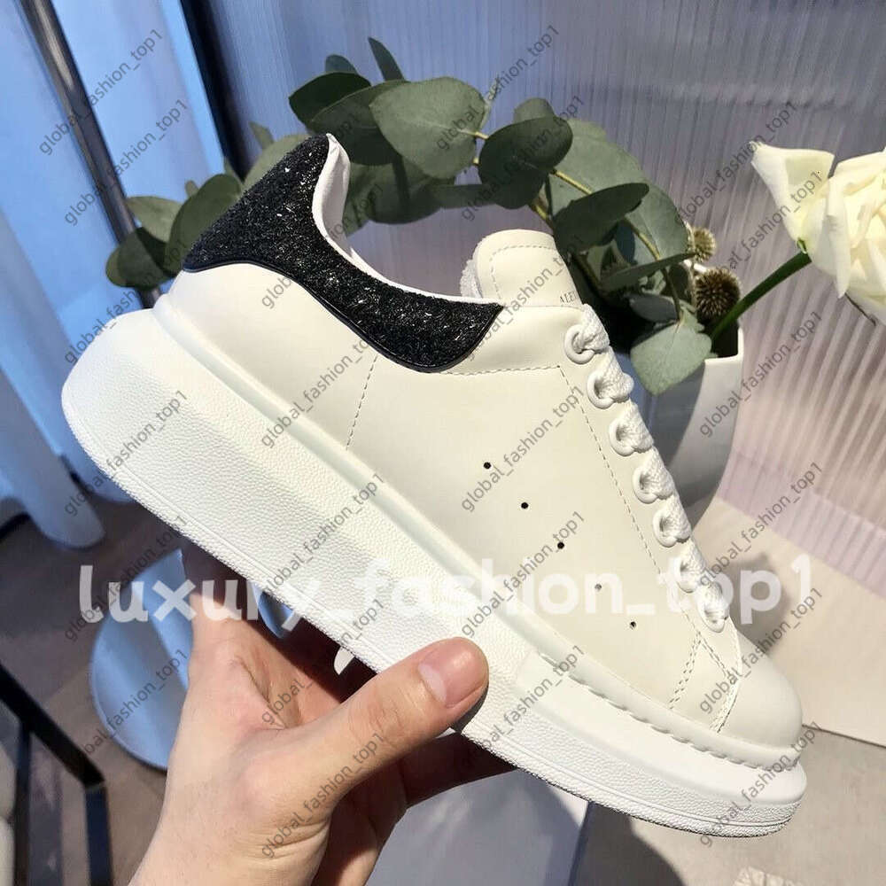 alexandre mc queen shoes 2025 Casual shoes Leather Lace Up black white Sole espadrilles suede platform flat sneakers Designer men women athletic shoe 36-45 3aa