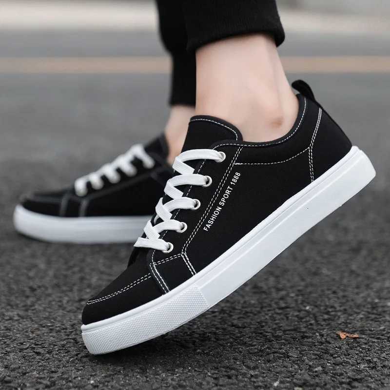 Mens Casual Shoes Classic Breathable Canvas Shoe Lace-up Vulcanize Shoes for Men Lightweight Walking Flats Big Size 48 Mens Tennis Z250812