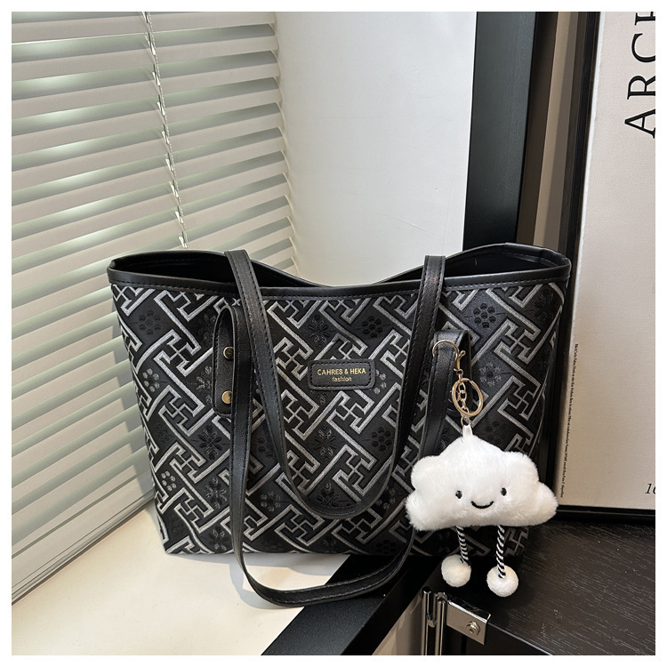 Bohemian Style Women s Large Capacity New Summer Fashionable Casual Trendy Personality Pendant Tote Shoulder Bag ddmymarket