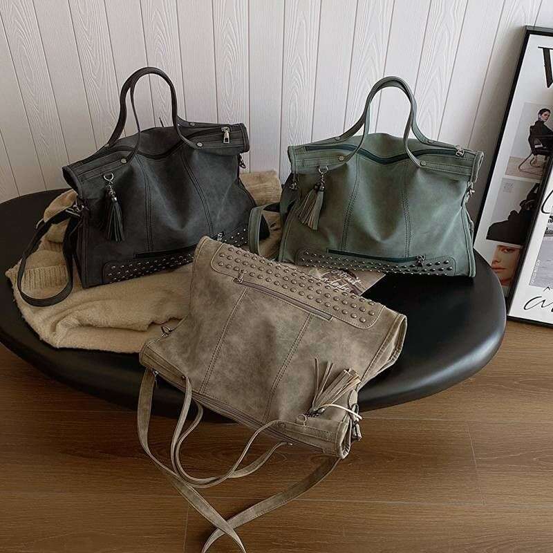 Ladies' original homemade wasteland subculture design retro large-capacity heavy industry punk rivet slung commuter bag handbag