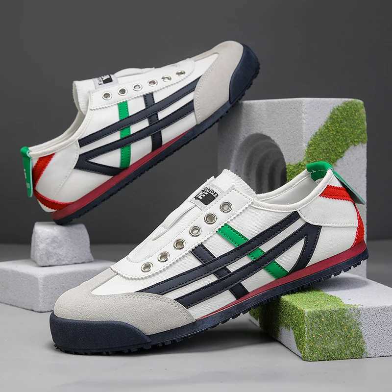 Fashion Men Casual Shoes Lightweight Cloth Running Outdoor Sneakers Comfortable Walking Sports Shoes Breathable Jogging Shoes Z250812