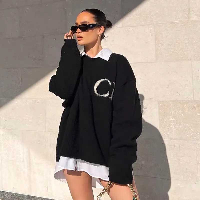 CB Jacquard Round Neck Knit Sweater Loose Fit Black White Big Label Sweatshirts for Men and Women Winter Oversized Knitted Sweater X250812