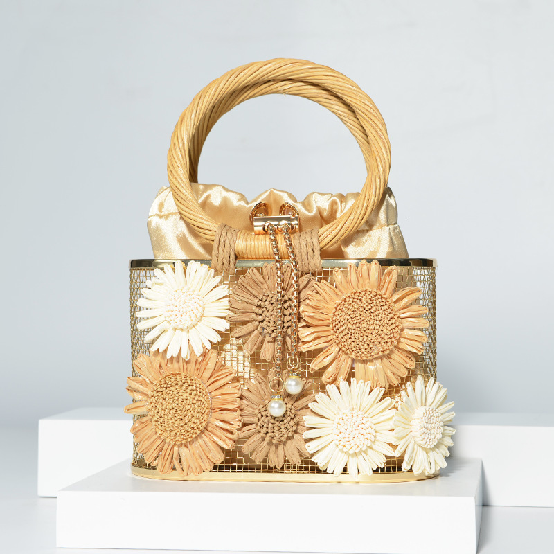 2025 new hand woven hollow vegetable basket water bucket handbag designer evening bag