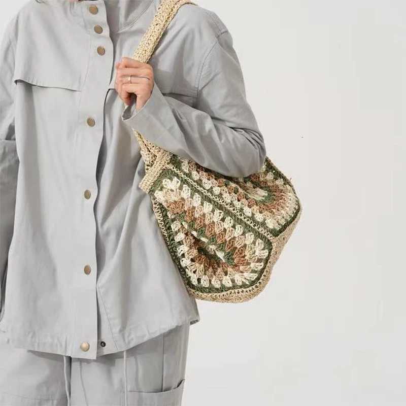 Granny Square Straw Shoulder Bag Boho Ethnic Contrast Color Crochet Women Tote Bag Roomy Summer Beach Vacation Handwoven Handbag Z250812