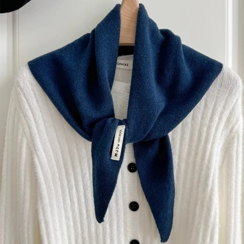 High Quality 100% Pure Wool Knitted Triangle Scarf Woman Fall Winter Scarves Solid Warm Girls Shawl Korean Style Muffler Ladies 250812