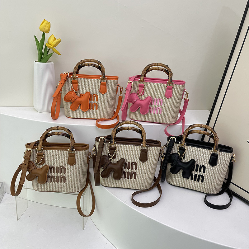 New Trendy Fashion Color-Block Straw Woven Bamboo Basket Bucket Handbag Shoulder Crossbody Bag for Women