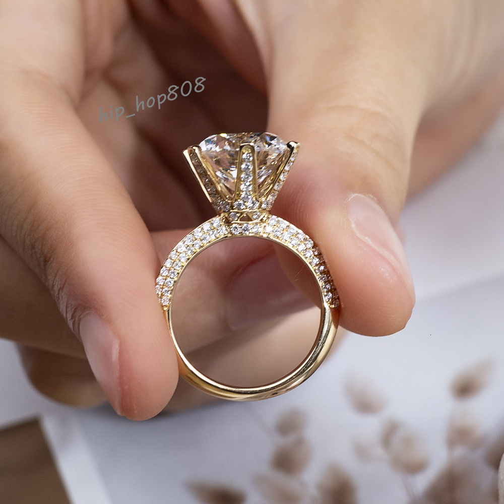 Luxury 18K Yellow Gold Jewelry Classic D Color VS1 Round Cut 4.01CT CVD IGI Certified Lab Grown Diamond Crown Ring