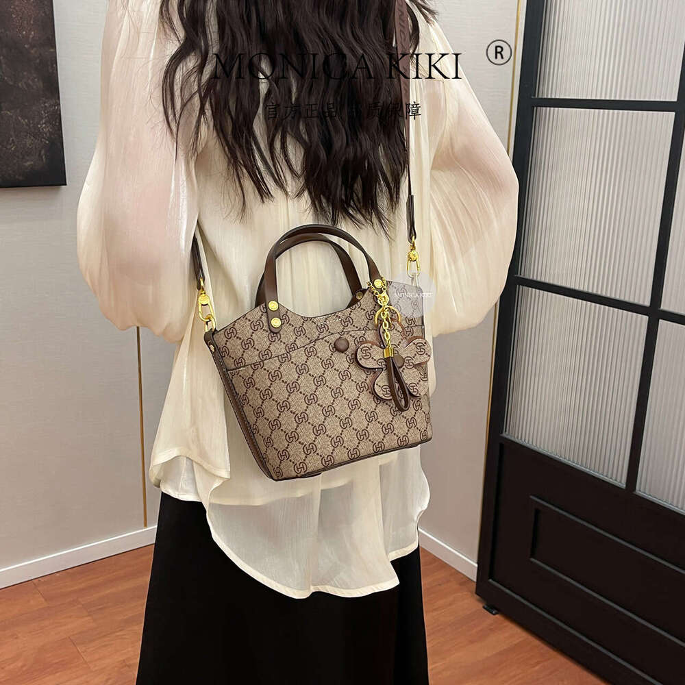 Old Monica Qiqi Flower Gray Large Capacity Tote Handbag for Women 2025 New Trendy Live Streaming Popular This Year