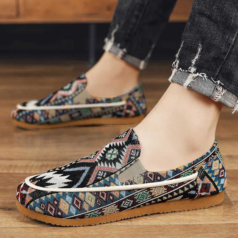 Mens Slip-On Sneakers Loafers New Fisherman Sneakers Shoes Mens Flat Casual Shoes for Men Summer Mens Shoes Z250812