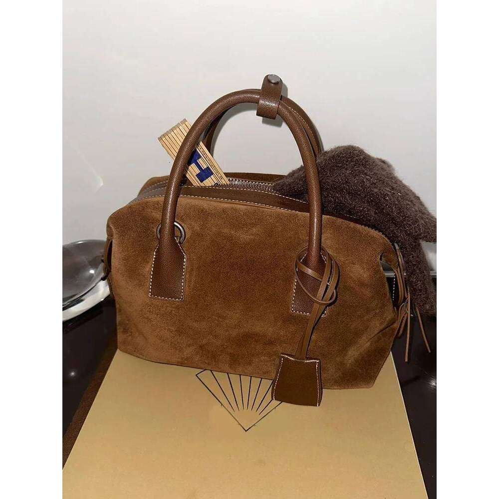 Suede Boston Women's New 2025 Commuter Handbag Crossbody Bowling Bag Modern Neutral Sle Zipper Closure Casual Scene