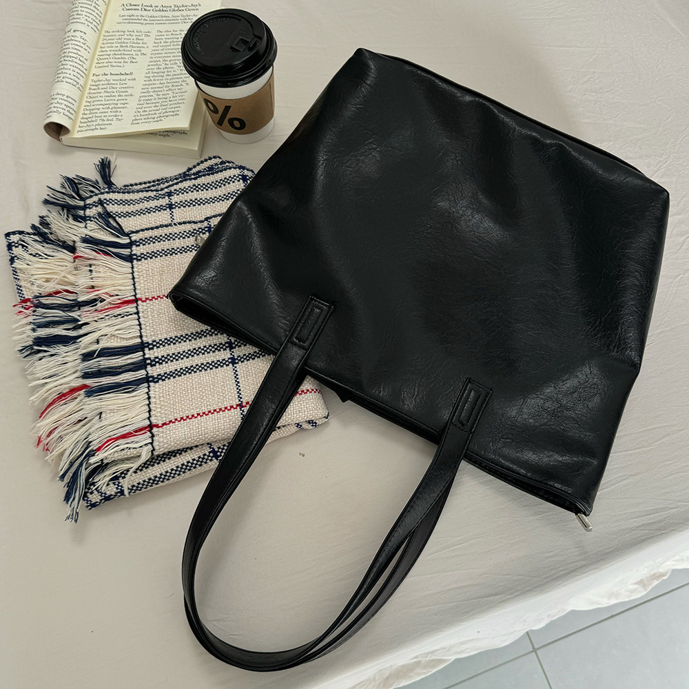 Casual Shoulder Women New Model for Work Class Students Commuting Large Capacity Simple Tote Soft Leather Bag ddmymarket